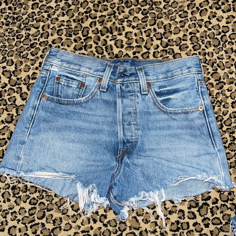 Levi’s shorts